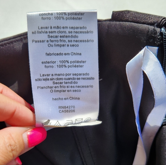 Black evening gown size 8 - Picture 10 of 16